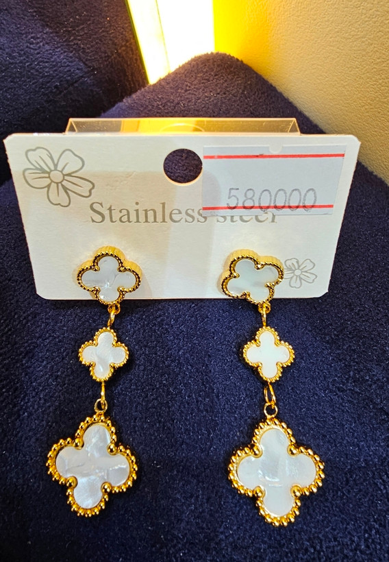 گوشواره ونکلیف