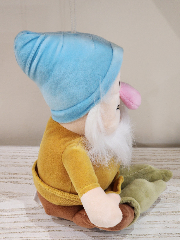 عروسک شخصیت هفت کوتوله